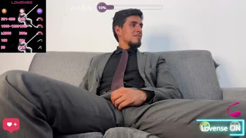 Snapshot of tom_blunt96 chatting on 04-30-26, 08:57 TOM online show from 04-30-26, 08:57