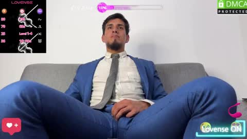 Snapshot of tom_blunt96 chatting on 05-04-26, 04:30 TOM online show from 05-04-26, 04:30