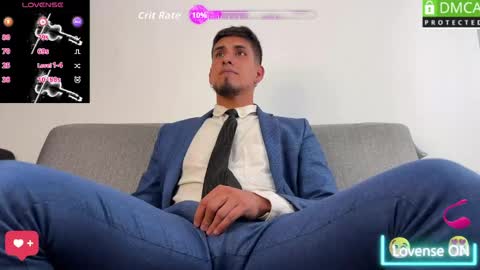 Snapshot of tom_blunt96 chatting on 05-20-26, 05:30 TOM online show from 05-20-26, 05:30