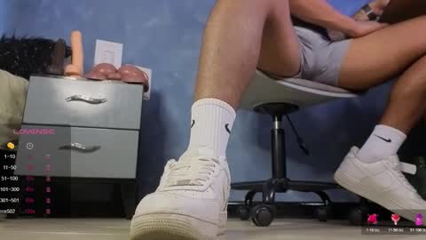 Tom online show from 03-08-26, 08:01