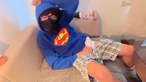 Snapshot of tom_curioustraight chatting on 05-14-26, 03:52 tom curiustraight online show from 05-14-26, 03:52