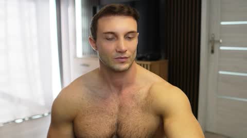 Snapshot of tom_fordd chatting on 09-25-25, 07:01 Tom online show from 09-25-25, 07:01