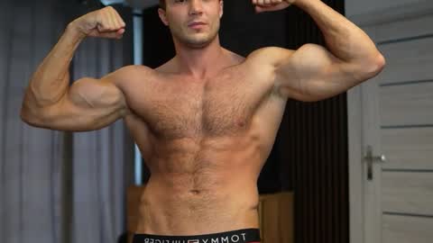 Snapshot of tom_fordd chatting on 09-26-25, 03:38 Tom online show from 09-26-25, 03:38