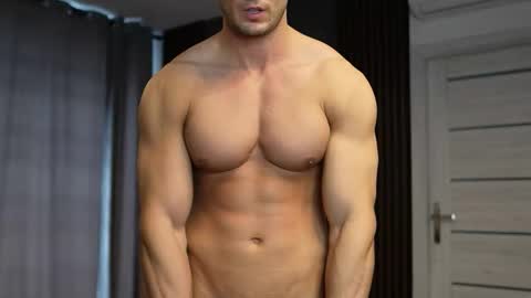 Snapshot of tom_fordd chatting on 10-03-25, 06:21 Tom online show from 10-03-25, 06:21