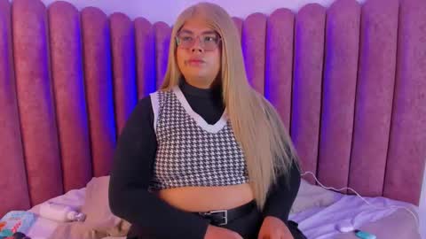 Tom Silver  online show from 09-18-25, 08:38