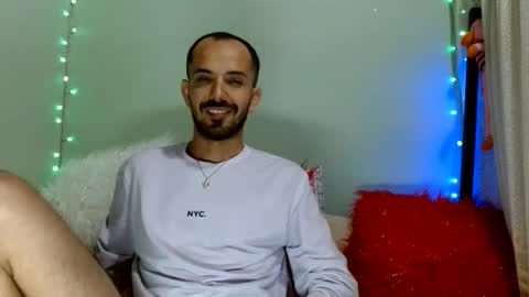 Snapshot of tomas_gerauld chatting on 06-09-26, 02:01 tomas gerauld. make me happy with 10000 tokens online show from 06-09-26, 02:01
