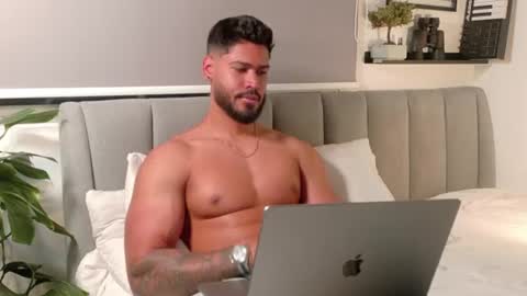 Tomas Ferrer online show from 06-22-26, 03:25