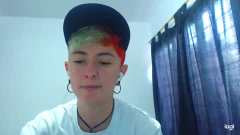 Snapshot of tomboyblue chatting on 12-05-24, 06:44 Blue online show from 12-05-24, 06:44