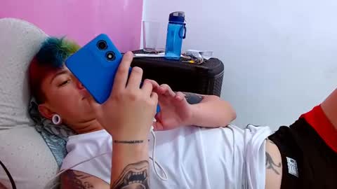 Snapshot of tomboyblue chatting on 09-30-25, 08:14 Blue online show from 09-30-25, 08:14