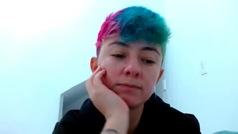 Blue online show from 11-12-25, 02:39