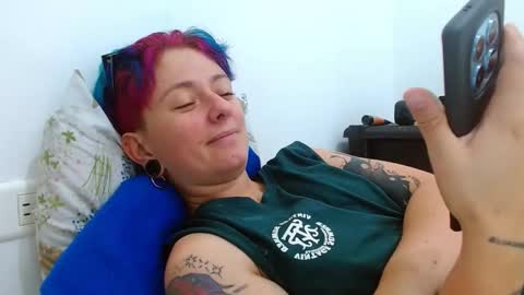 Blue online show from 04-02-26, 06:27