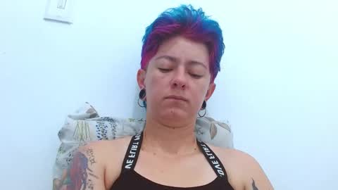 Blue online show from 04-05-26, 01:41