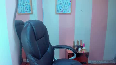 tomboygirl69 online show from 11-19-25, 09:15