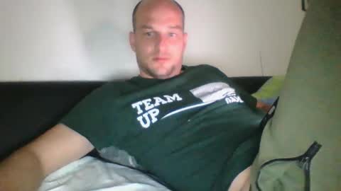 tome55555 online show from 04-22-26, 08:32