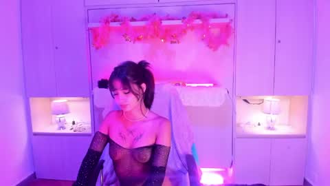 Snapshot of tomiedark_ chatting on 05-21-26, 04:08 KAELANI online show from 05-21-26, 04:08
