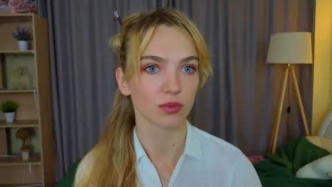 Lana online show from 07-03-26, 07:09