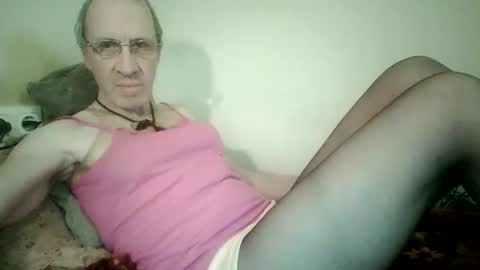 tomislav321 online show from 04-11-26, 09:30