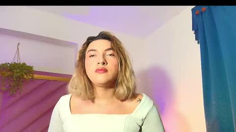   online show from 10-28-25, 01:47