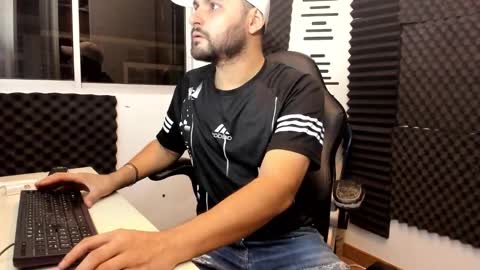 Snapshot of tommmycortez chatting on 11-01-25, 02:35 tommmycortez online show from 11-01-25, 02:35