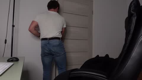 Snapshot of tommy_burnzzz chatting on 01-14-25, 02:40 tommy burnzzz online show from 01-14-25, 02:40