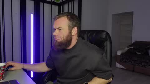 Snapshot of tommy_burnzzz chatting on 02-15-25, 02:47 tommy burnzzz online show from 02-15-25, 02:47