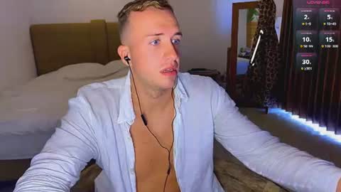 Snapshot of tommy_cumfinger chatting on 06-20-26, 01:52 Tommy online show from 06-20-26, 01:52