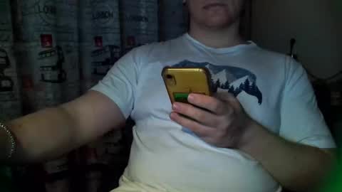 Snapshot of tommy_li_2 chatting on 12-01-24, 08:31 Tommi Li online show from 12-01-24, 08:31