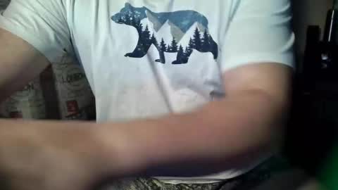 Snapshot of tommy_li_2 chatting on 12-08-24, 06:50 Tommi Li online show from 12-08-24, 06:50