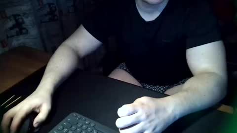 Snapshot of tommy_li_2 chatting on 01-06-25, 08:18 Tommi Li online show from 01-06-25, 08:18