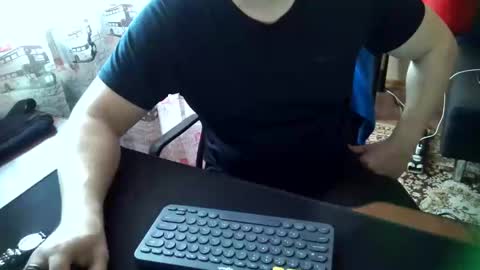 Snapshot of tommy_li_2 chatting on 02-01-25, 09:54 Tommi Li online show from 02-01-25, 09:54