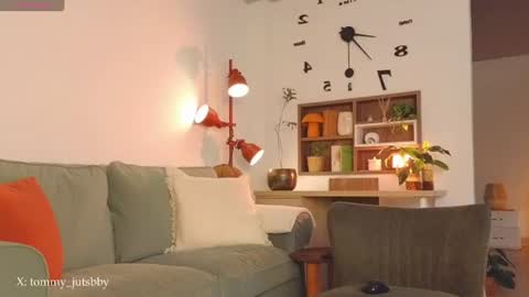 Snapshot of tommyfoxboy chatting on 06-19-26, 01:37 Tommy Foxboy online show from 06-19-26, 01:37