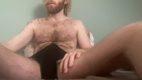 Snapshot of tommyg6420 chatting on 08-09-26, 11:15 First Show ever 3 online show from 08-09-26, 11:15