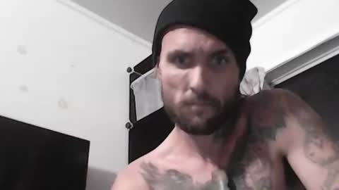 Snapshot of tommykiwistyle chatting on 04-15-26, 04:14 tommykiwistyle online show from 04-15-26, 04:14
