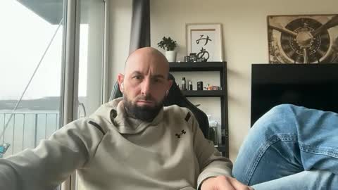 Thomas Fit online show from 11-21-25, 10:58