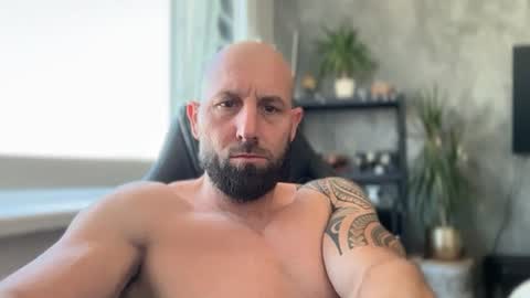 Thomas Fit online show from 06-25-26, 07:13