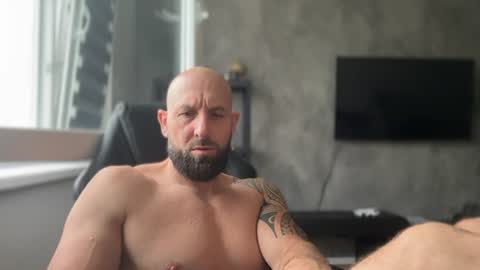 Thomas Fit online show from 07-17-26, 05:47