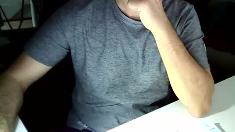 Snapshot of tomtom02029 chatting on 12-07-24, 01:40 Tom online show from 12-07-24, 01:40