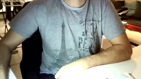 Snapshot of tomtom02029 chatting on 12-13-24, 09:52 Tom online show from 12-13-24, 09:52