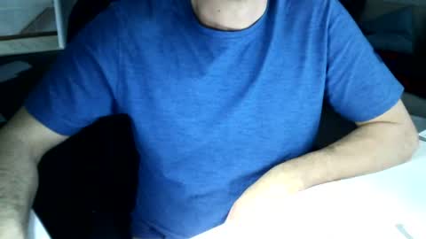 Snapshot of tomtom02029 chatting on 12-17-24, 01:38 Tom online show from 12-17-24, 01:38