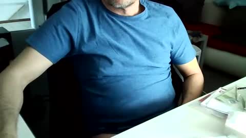 Snapshot of tomtom02029 chatting on 02-21-25, 09:02 Tom online show from 02-21-25, 09:02