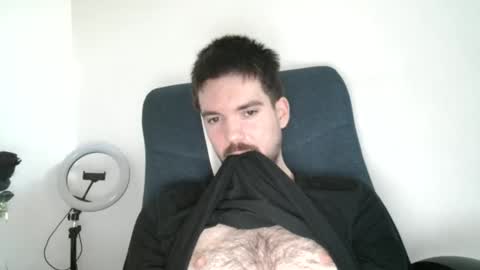 Snapshot of tomylind chatting on 05-10-26, 10:53 Onlyfans - Tomylind keep you in touch there online show from 05-10-26, 10:53