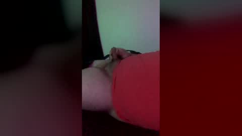Snapshot of tonc420 chatting on 04-19-26, 10:58 tonc420 online show from 04-19-26, 10:58