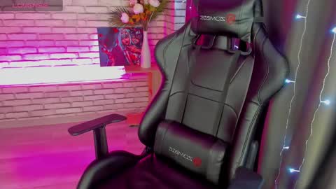 tonya_gray online show from 12-22-24, 12:39