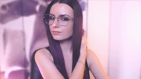 Elizabeth online show from 01-19-25, 06:10