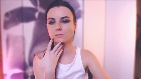 Elizabeth online show from 01-25-25, 07:18