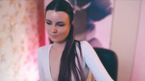 Elizabeth online show from 03-04-25, 04:20