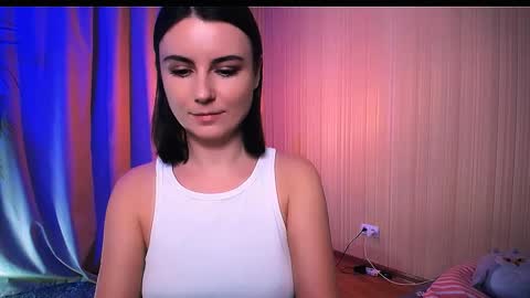 Elizabeth online show from 12-18-25, 04:02