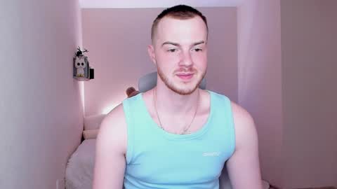 Snapshot of toohornyserj chatting on 12-25-24, 04:33 toohornyserj online show from 12-25-24, 04:33