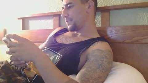 Snapshot of toomuchsmoke chatting on 12-23-24, 05:22 toomuchsmoke online show from 12-23-24, 05:22