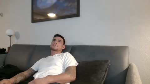 Snapshot of toomuchsmoke chatting on 02-10-25, 07:47 toomuchsmoke online show from 02-10-25, 07:47